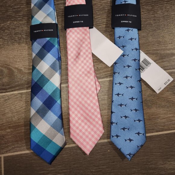 Pack of 3 Tommy Hilfiger ties for boys - Picture 1 of 2